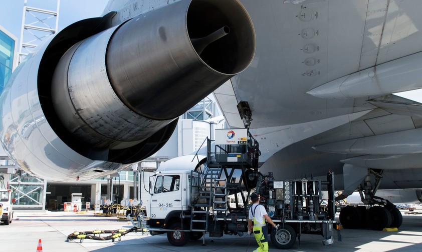 lufthansa betakung boeing 747 400 01