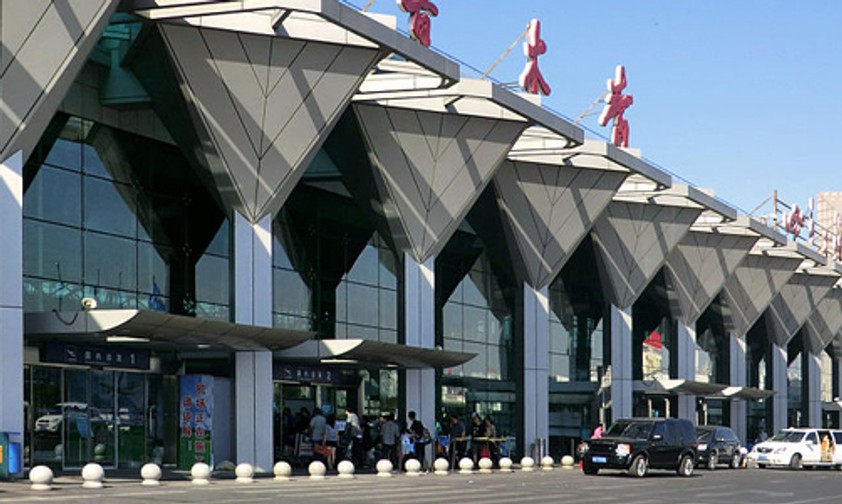 Der Flughafen von Ürümqi boomt: Nun hat die Provinz Xinjiang auch eine eigene Airline.