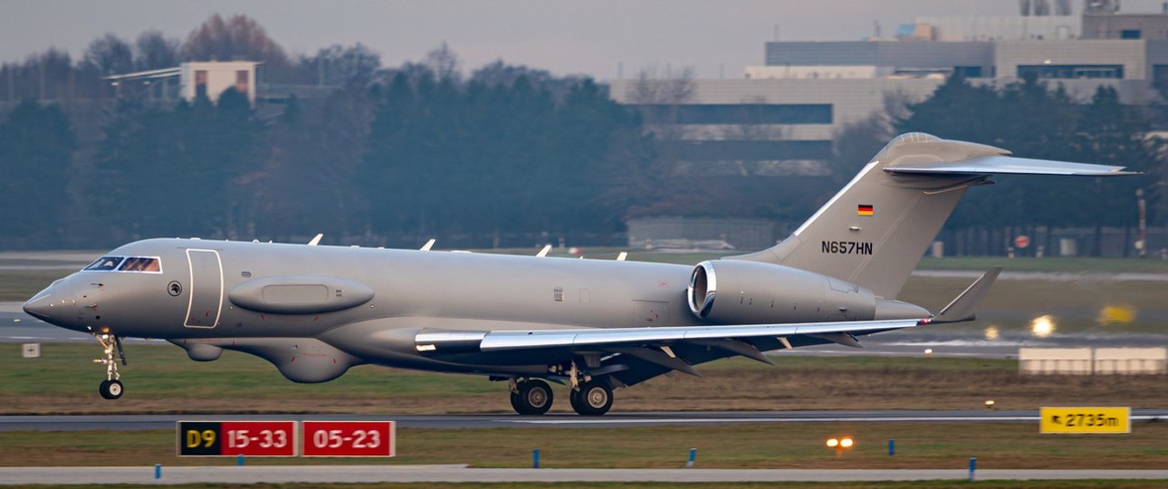 Die N657HN bei der Ankunft in Hamburg: Die modifizierte Bombardier Global 6000 wird nun ausgestattet.