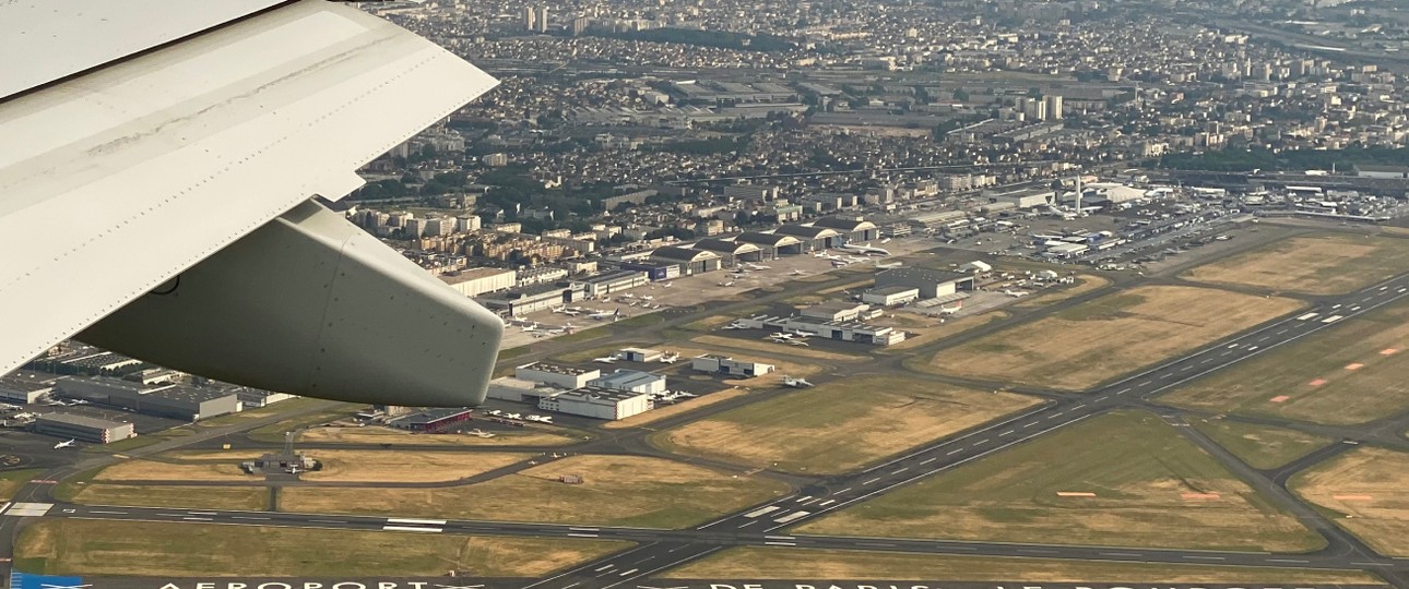 Blick auf den Flughafen Le Bourget, wo die Paris Air Show stattfindet.