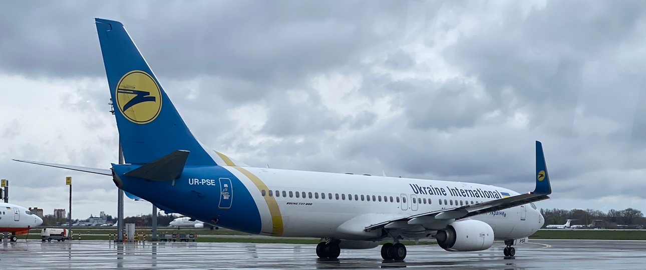 Boeing 737 von Ukraine International: Zwei Leasingunternehmen wollen ihre Flugzeuge zurück.