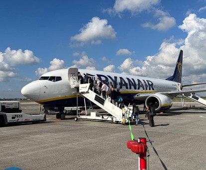 Boeing 737-800 von Ryanair-Tochter Malta Air am BER: Wird dort bald seltener zu sehen sein.