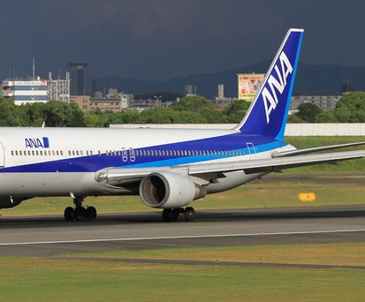 Eine Boeing 767 von ANA (hier auf einem Archivbild aus dem Jahr 2012): Solch ein Flugzeug war nun in den Vorfall verwickelt.