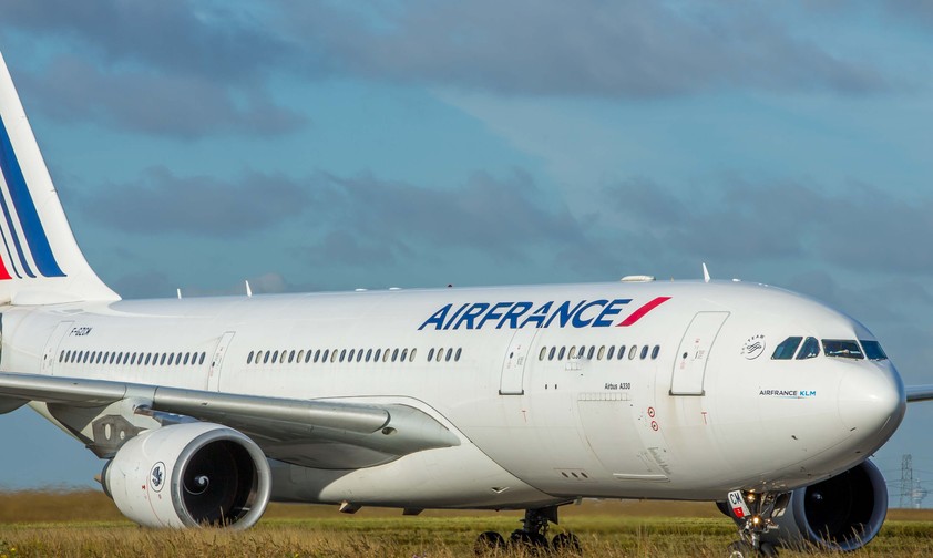 A330 von Air France auf Flughafen beschossen