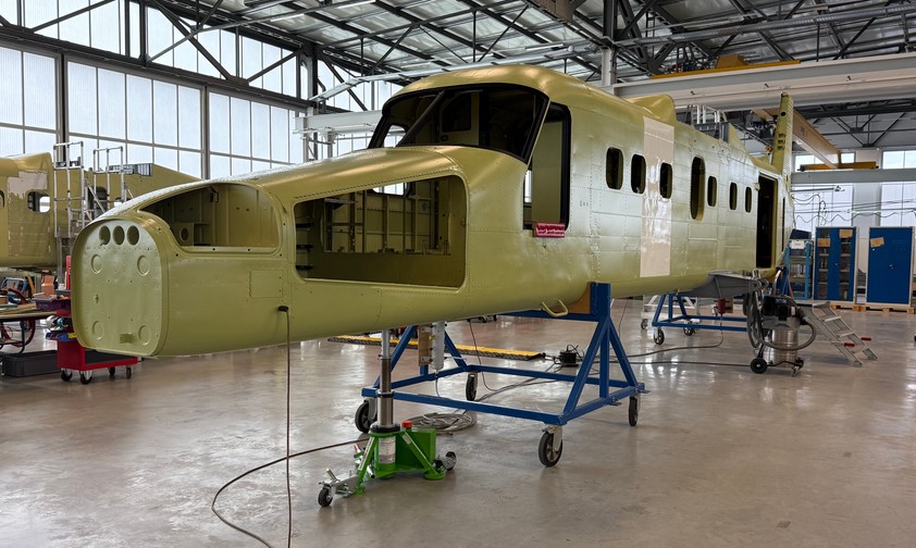 Der erste Rumpf der Do 228 NXT: Der erste Flieger soll EnNde des Jahres fertig sein.