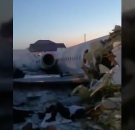 Fokker 100 von Bek Air stürzt kurz nach dem Start ab