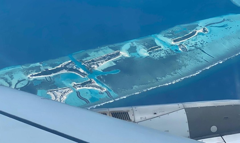 Malediven: Der Inselstaat bekam jüngst einen neuen internationaler Airport und bald vier neue Inlandsflughäfen.