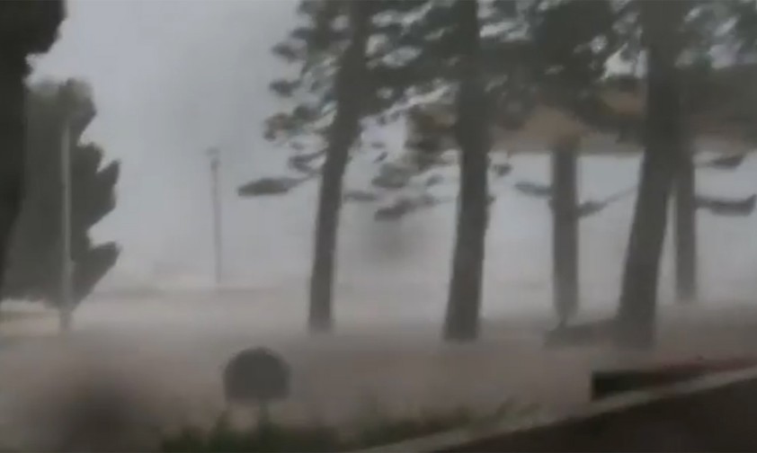 Flughafen Hongkong erholt sich von Mangkhut