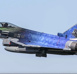 Eurofighter EF- 2000 mit der offiziellen Folierung zur Tranche 4 