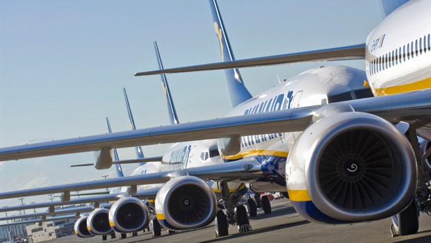 Die Boeing 737 NG (NG steht für Next Generation) bietet mit der -600, -700, -800 und -900 ER mehr Kapazität (130 bis 220 Passagiere) und mehr Reichweite. Ryanair ist heute einer der größten Kunden. Die Billigairline betreibt über 450 Boeing 737.