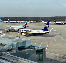 flughafen koeln bonn vorfeld