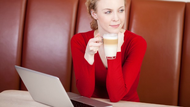 77 Prozent der Umfrage-Teilnehmer nutzen am Flughafen das WLAN. Damit ist das kabellose Internet der mit Abstand beliebteste Service. Allerdings nicht der wichtigste.