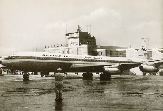 Frankfurt wurde 1959 die erste deutsche Stadt, die regelmäßigen Flugbetrieb mit Düsenfliegern hatte.