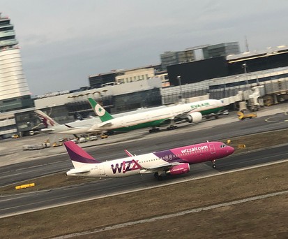 <p class="p1">Flieger von Wizz Air in Wien: Bald seltener zu sehen.</p>