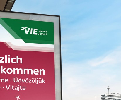 Das neue, grüne Logo am Flughafen Wien: Das neue Design ...
